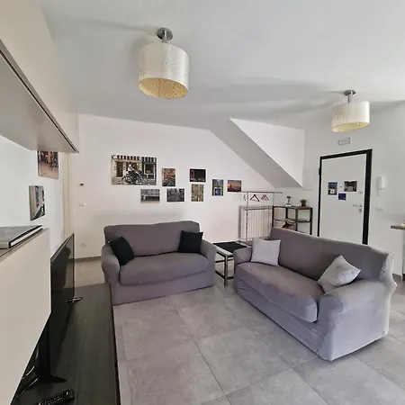 La Casa Azzurra Feriehus L'Aquila